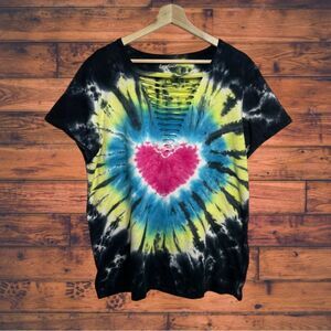 Love Sick‎ Heart Tie Dye Distressed T-Shirt Size 1/ 1X